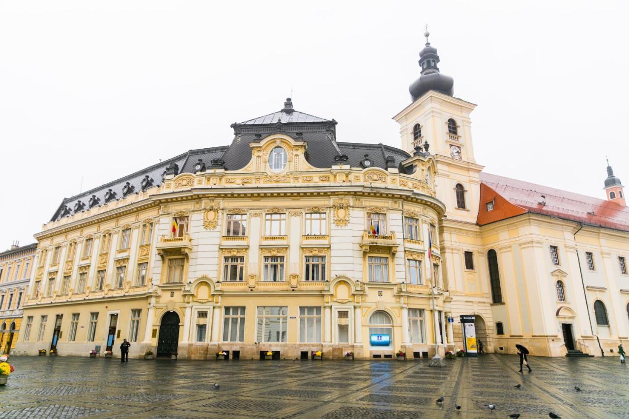 Vendi Grand Square Residence Sibiu Exterior photo