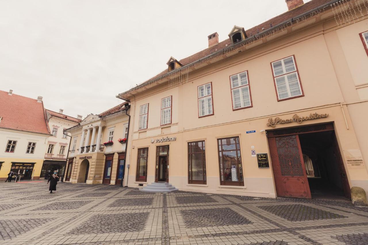 Vendi Grand Square Residence Sibiu Exterior photo